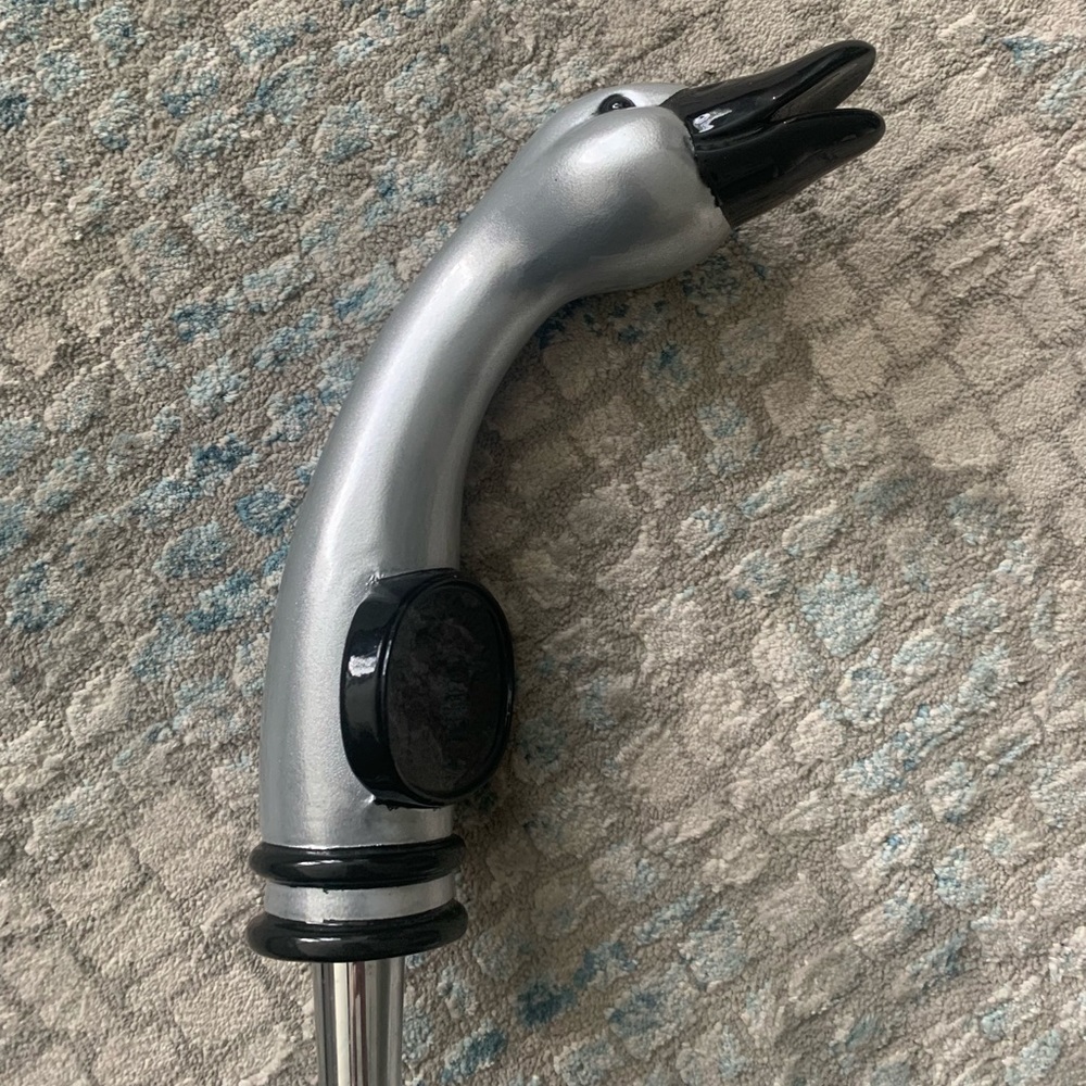 Goose head tap handle